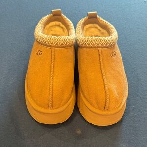 UGG Kids' Cozy Tan Slippers